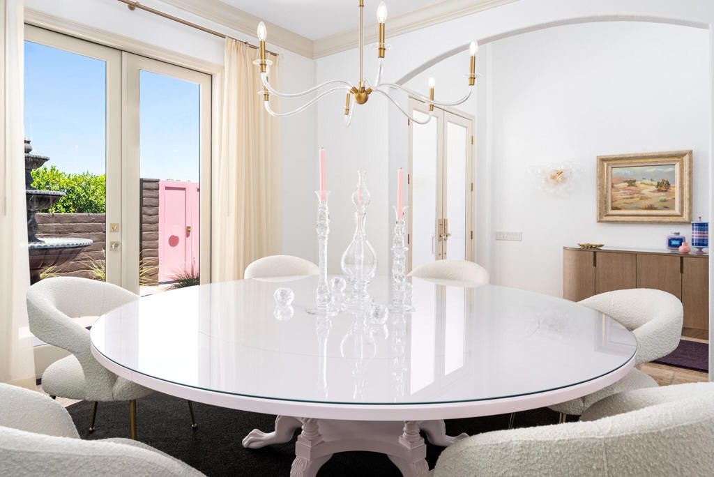 Chandelier, Dining room, Interior