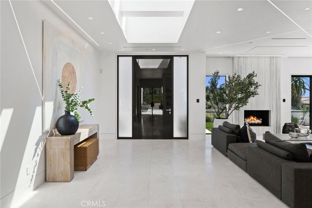 Fireplace, Interior, Living room, Recessed Lighting