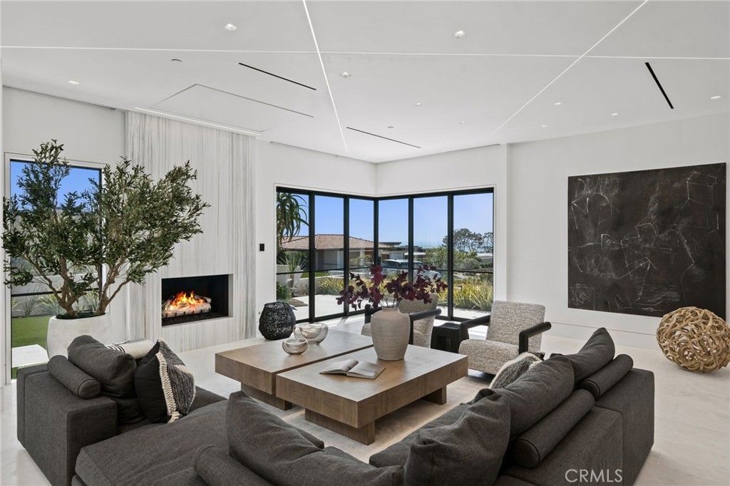 Fireplace, Interior, Living room, Recessed Lighting