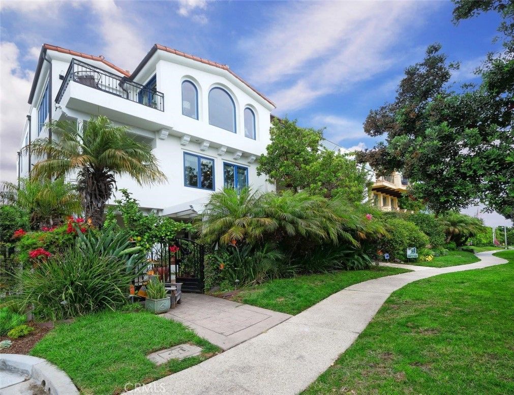 Backyard, Exterior, Facade, Spanish Mediterranean