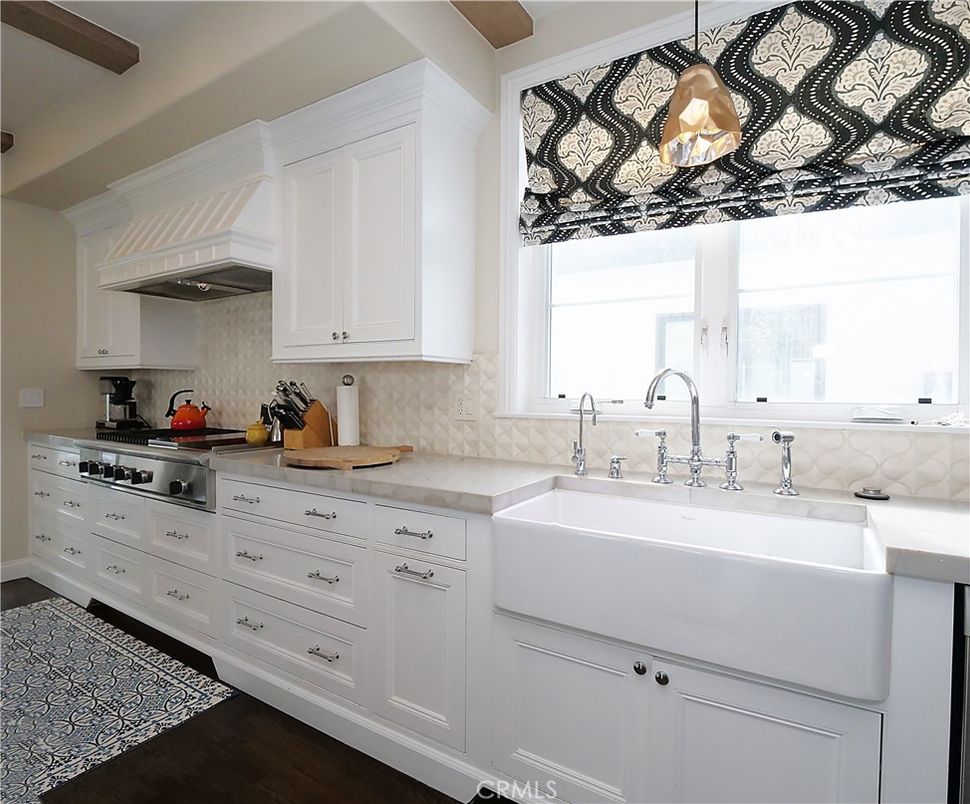 Interior, Kitchen, Pendant Lights, Wood Texture Flooring