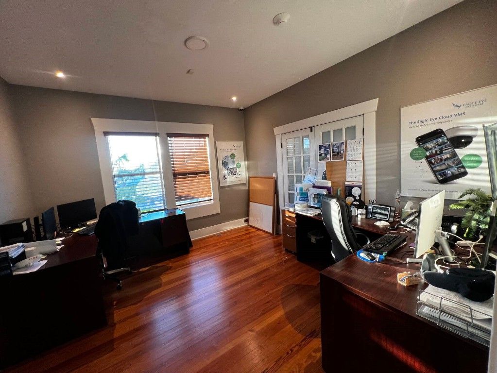 Home Office, Interior, Recessed Lighting, Wood Texture Flooring