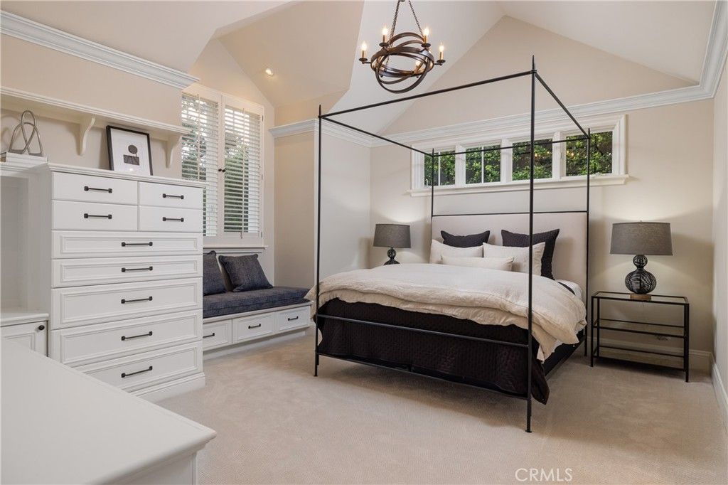 Bedroom, Chandelier, Interior, Pendant Lights, Recessed Lighting