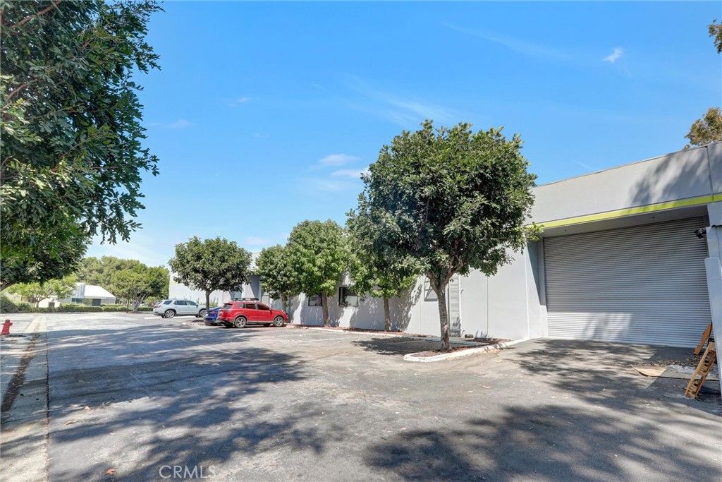 Backyard, Detached Garage, Exterior