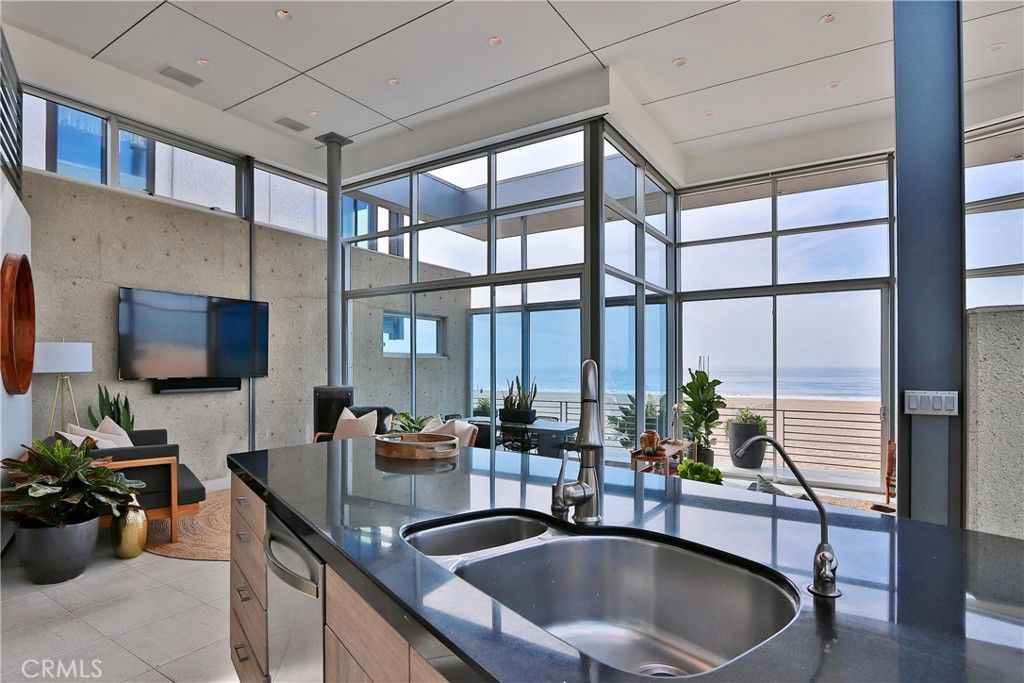 Interior, Kitchen, Recessed Lighting, Water