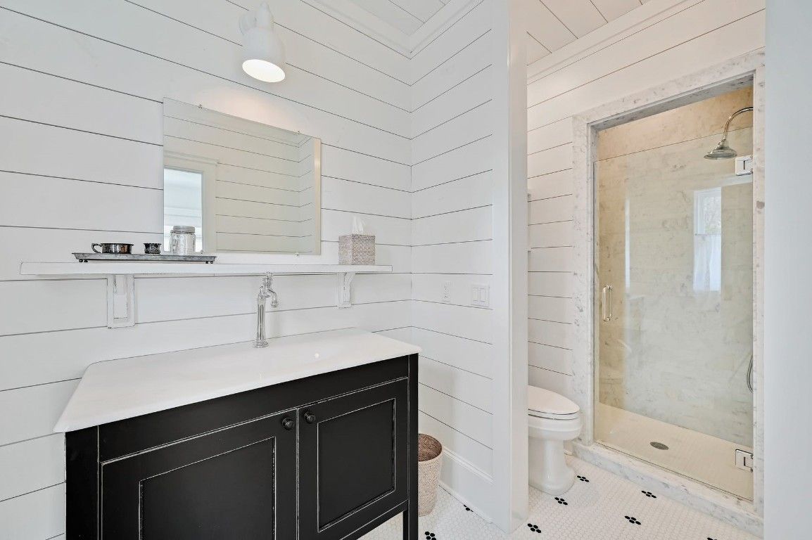 Bathroom, Glass Shower, Interior, Pendant Lights