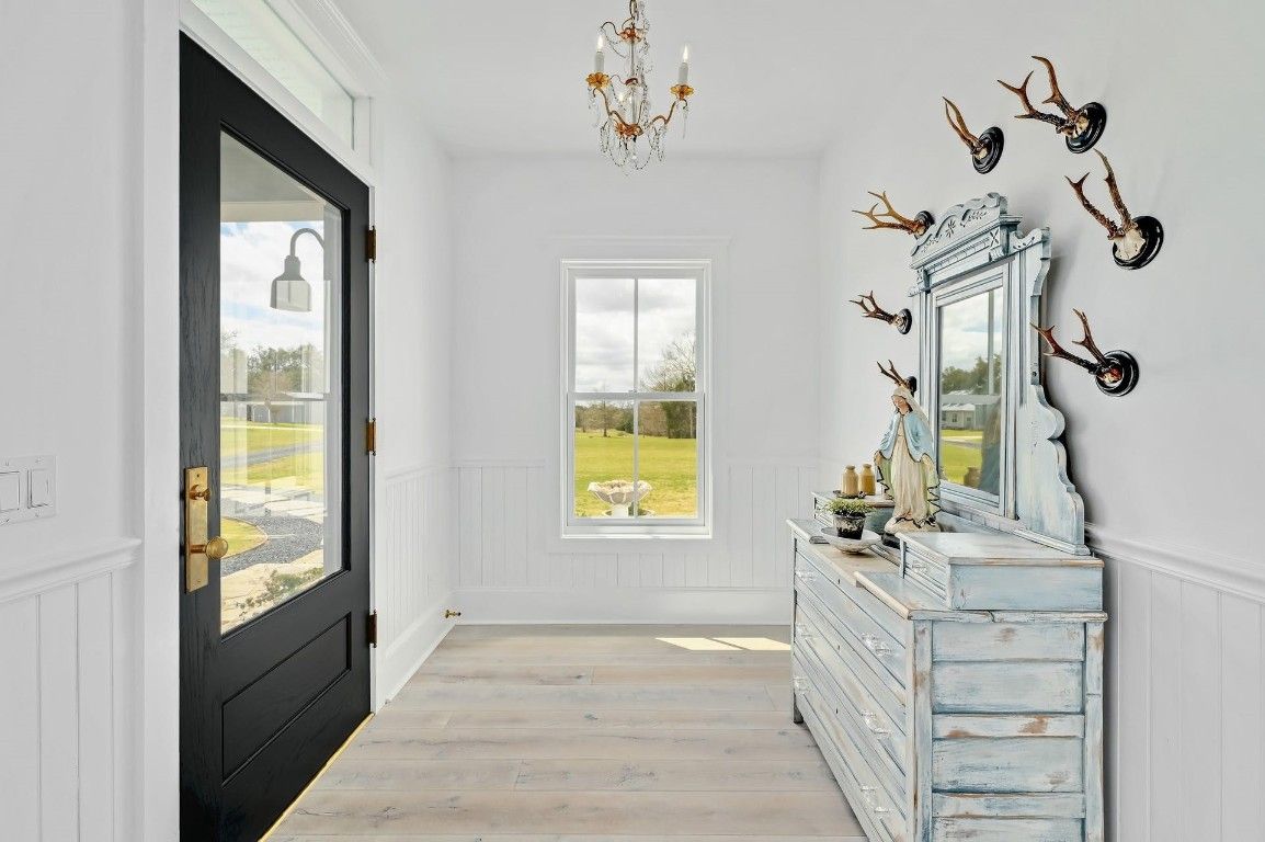 Chandelier, Interior, Wood Texture Flooring