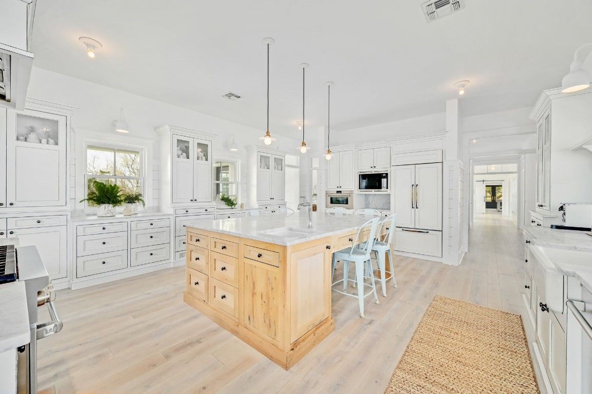 Interior, Kitchen, Pendant Lights, Wood Texture Flooring