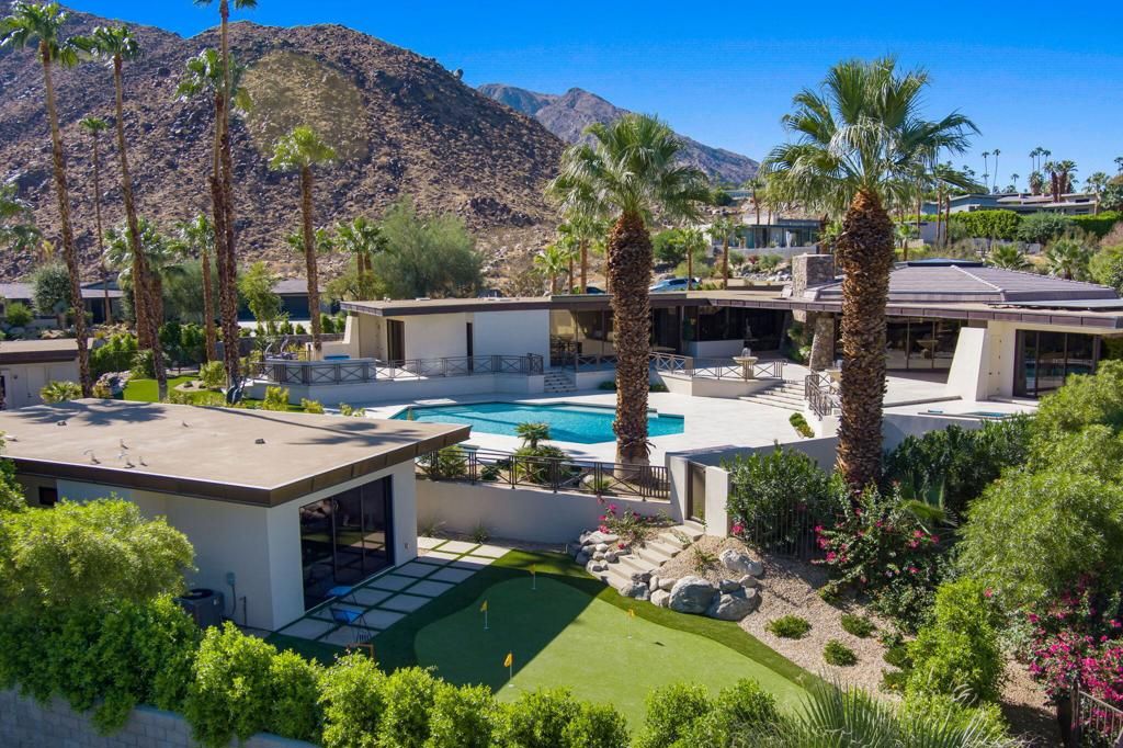 Exterior, Pool, Solar Panels