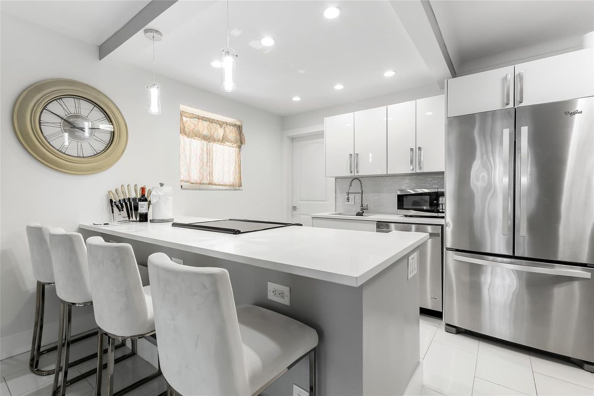Interior, Kitchen, Pendant Lights, Recessed Lighting, Stainless Steel Appliances