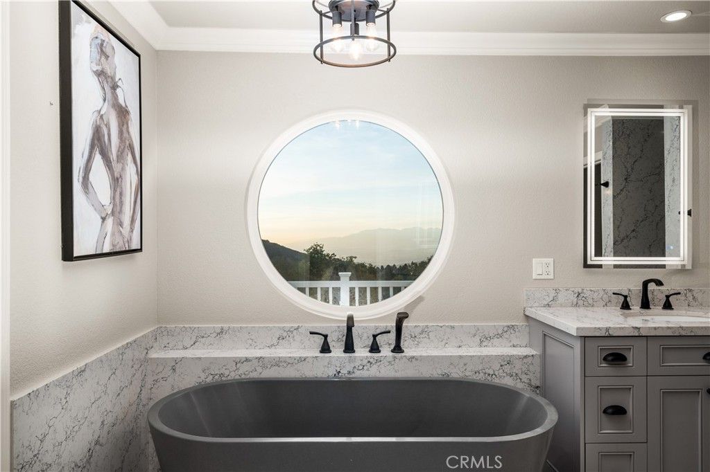 Bathroom, Free Standing Baths, Interior