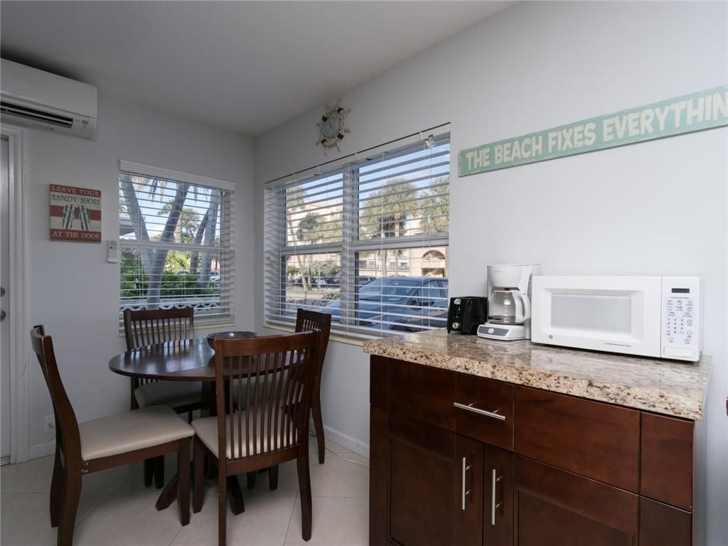 Dining room, Interior