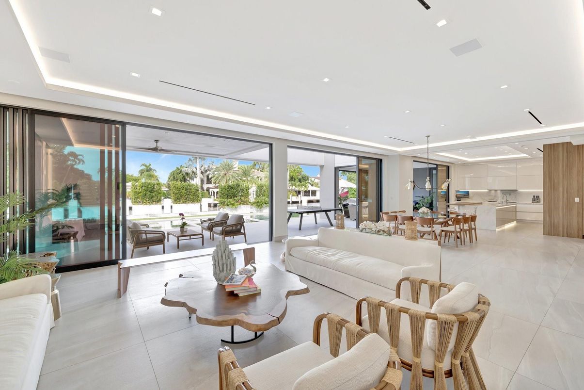 Dining room, Interior, Kitchen, Living room, Pendant Lights, Recessed Lighting