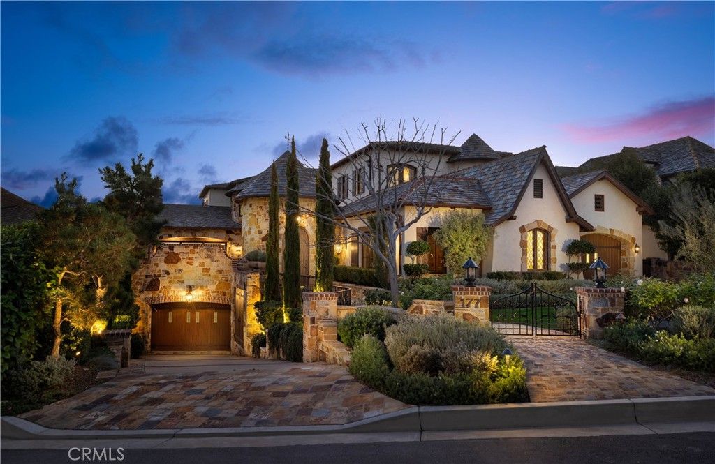 Attached, Exterior, Facade, French Provincial