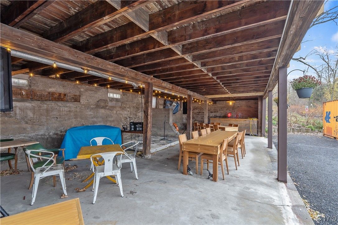 Exterior, Wooden Beams
