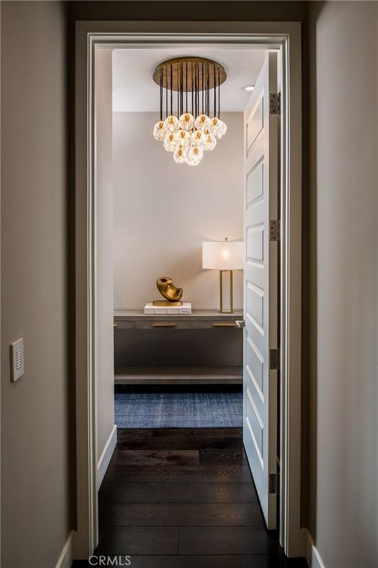 Interior, Pendant Lights, Wood Texture Flooring