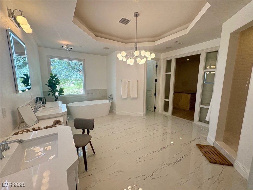 Bathroom, Free Standing Baths, Interior, Marble, Pendant Lights, Recessed Lighting