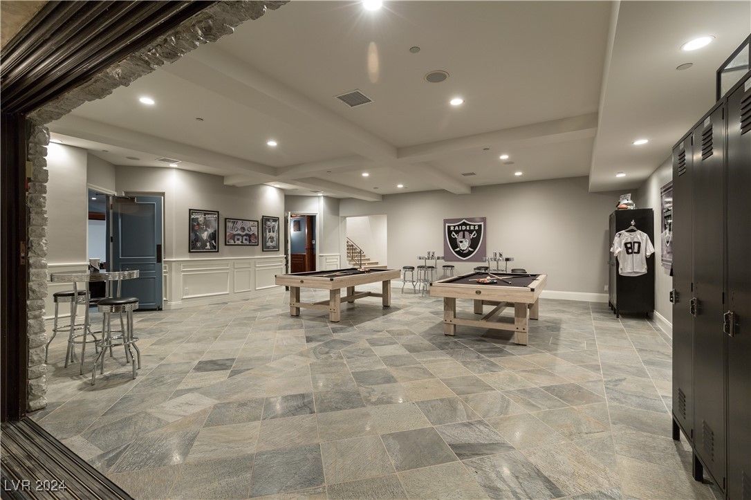 Billiard Table, Game Room, Interior, Recessed Lighting