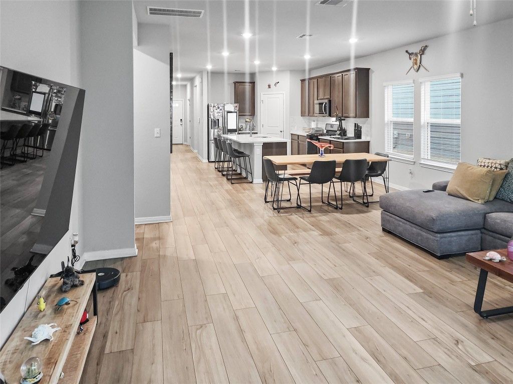 Dining room, Interior, Kitchen, Pendant Lights, Recessed Lighting, Wood Texture Flooring