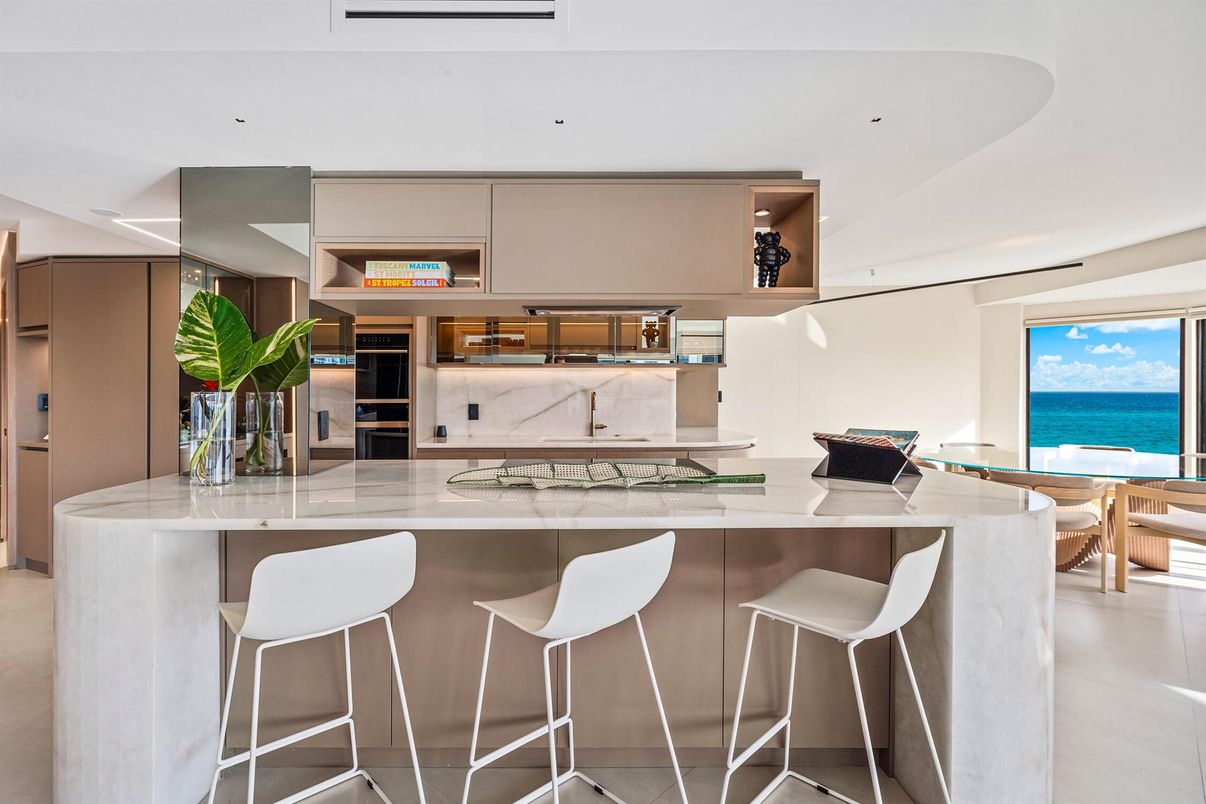 Interior, Kitchen, Recessed Lighting, Water