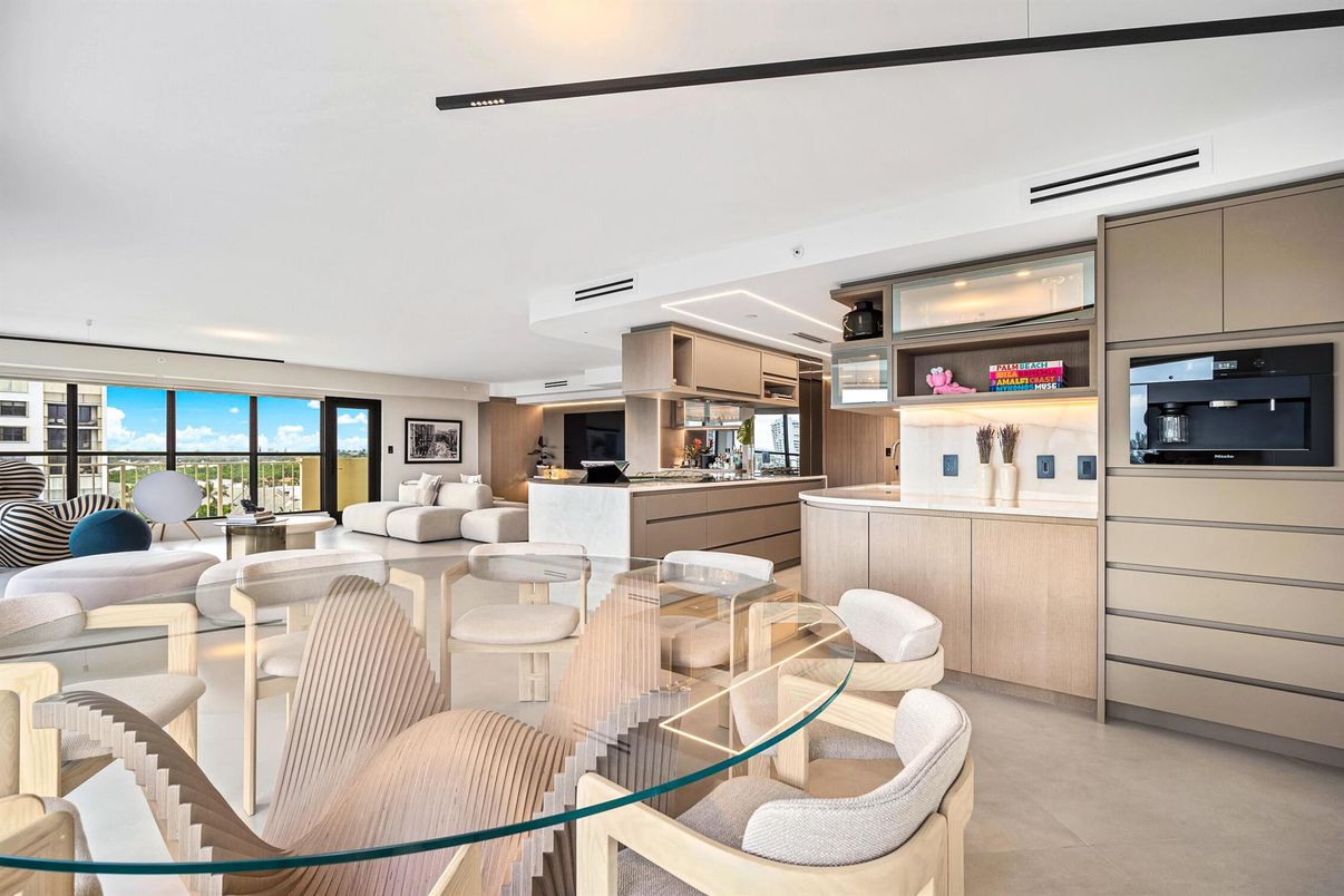 Dining room, Interior, Kitchen, Living room, Recessed Lighting, Stainless Steel Appliances