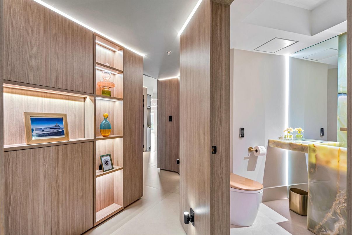 Bathroom, Interior