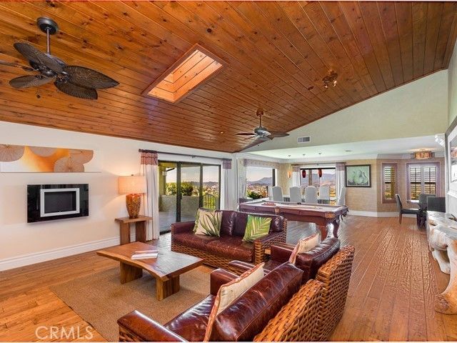 Billiard Table, Game Room, Interior, Living room, Wooden Ceilings, Wood Texture Flooring