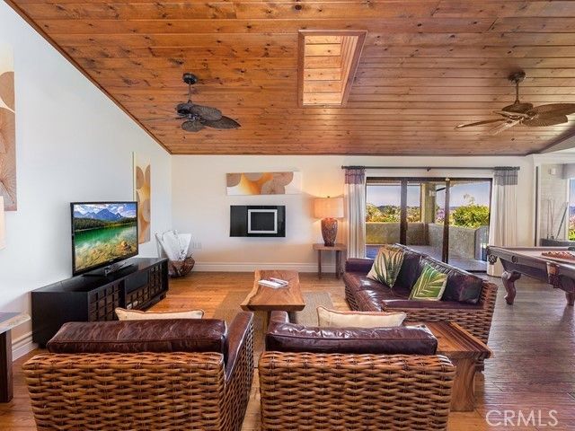 Billiard Table, Game Room, Interior, Living room, Wooden Ceilings, Wood Texture Flooring