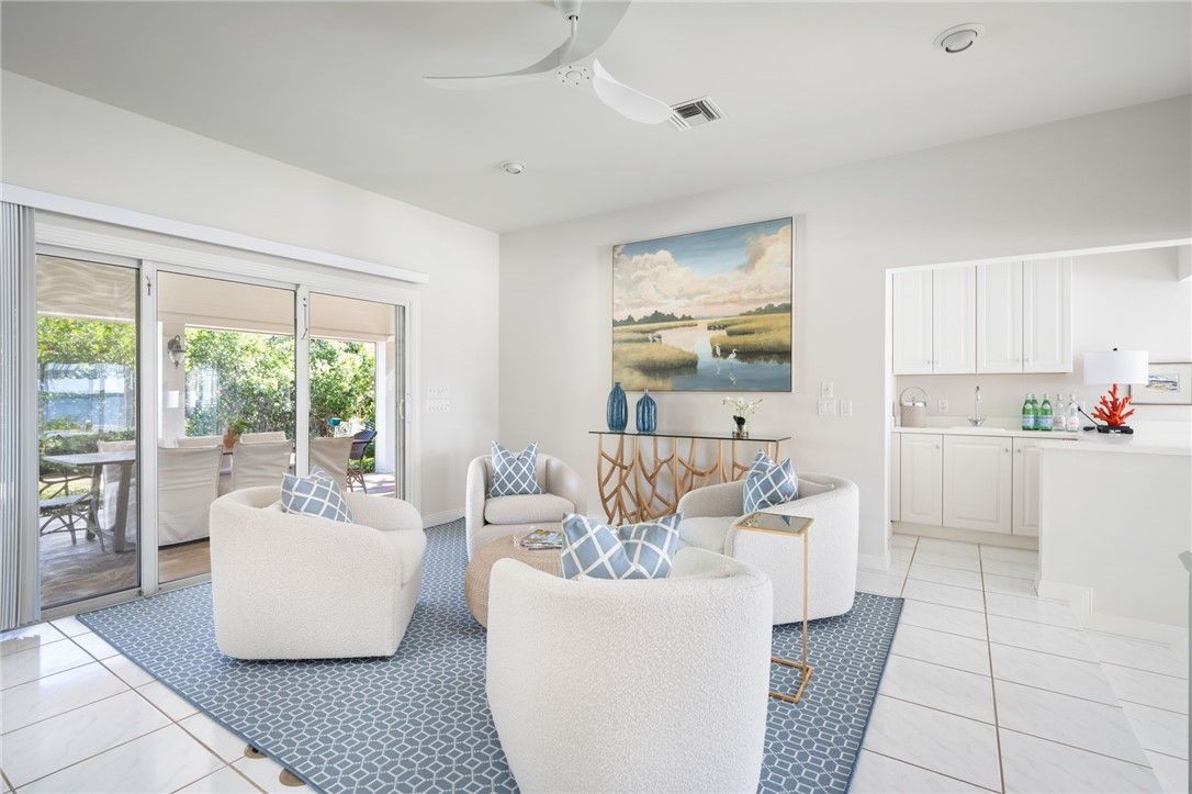Interior, Kitchen, Living room, Recessed Lighting, Water