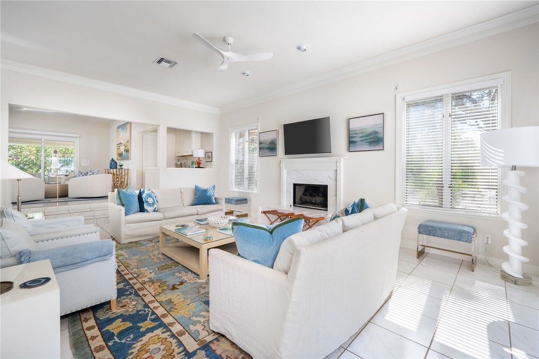 Fireplace, Interior, Living room, Recessed Lighting