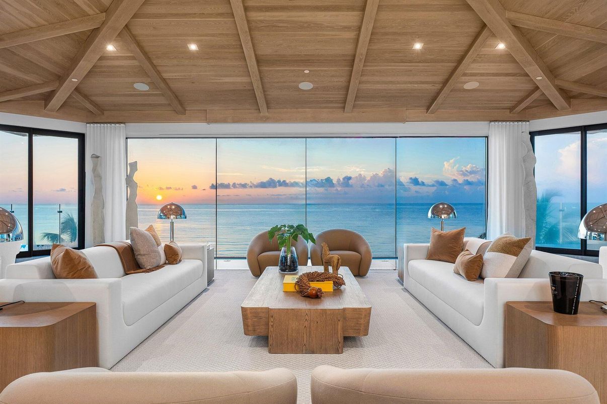 Interior, Living room, Recessed Lighting, Water, Wooden Beams, Wooden Ceilings