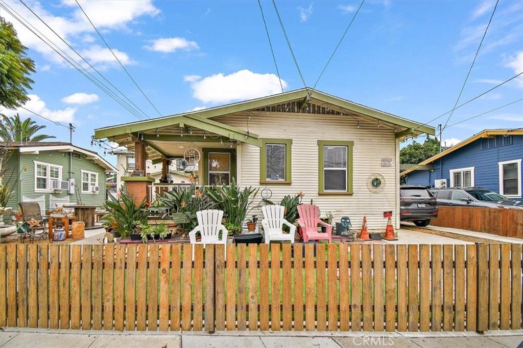 Exterior, Facade, American Craftsman