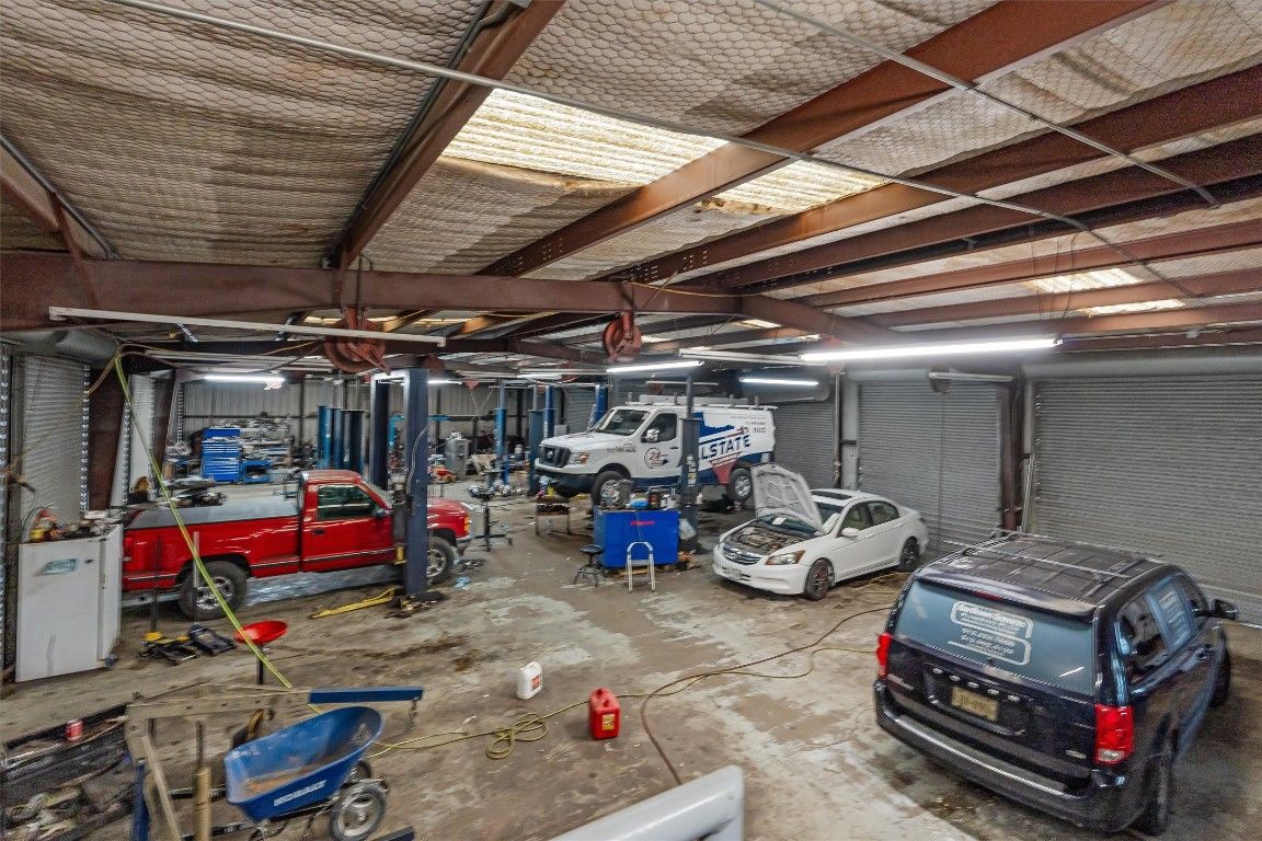 Garage, Interior