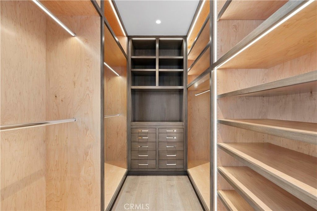 Interior, Recessed Lighting, Walk-in Closets, Wood Texture Flooring