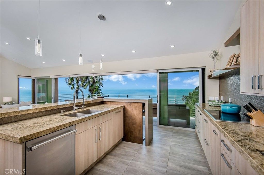 Interior, Kitchen, Pendant Lights, Recessed Lighting, Stainless Steel Appliances, Water