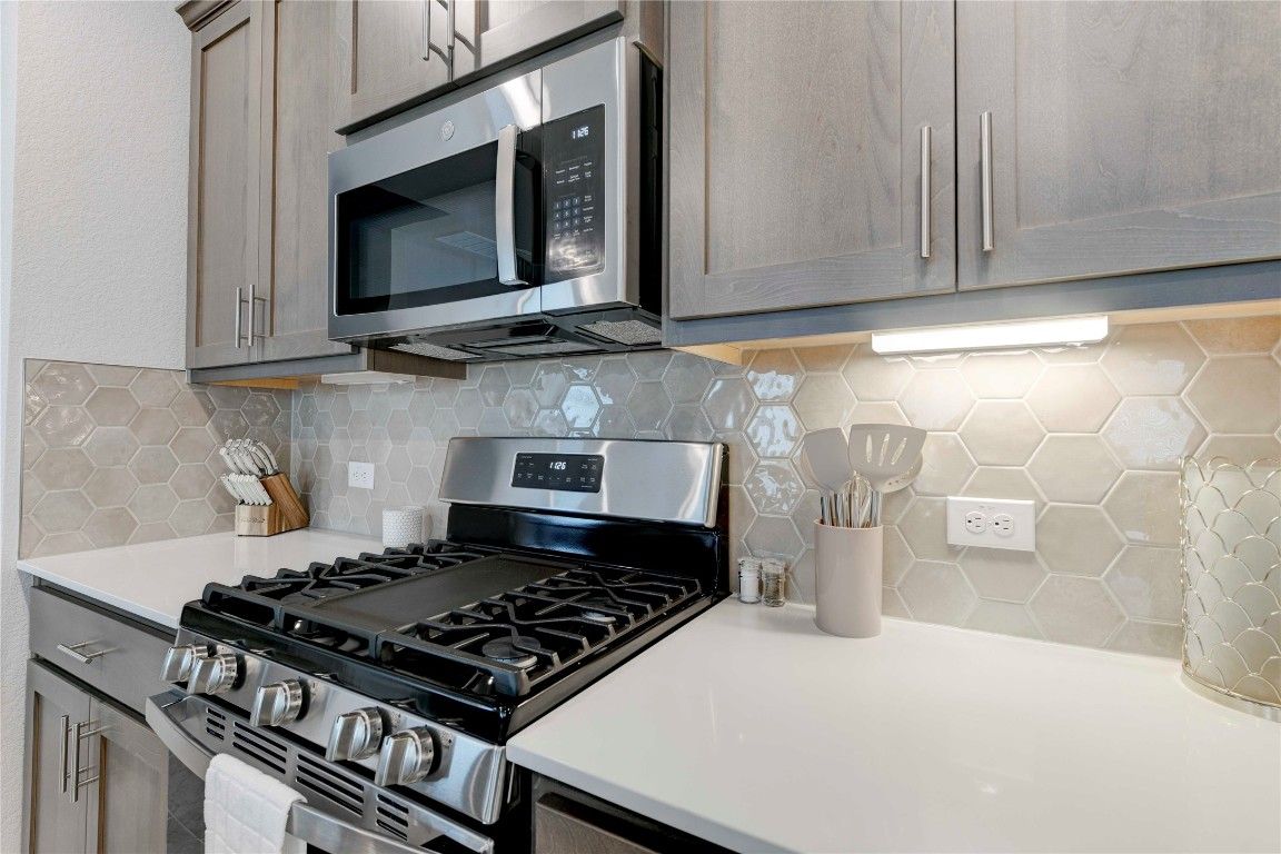 Interior, Kitchen, Stainless Steel Appliances