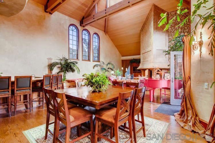 Dining room, Interior, Piano, Wooden Beams, Wooden Ceilings, Wood Texture Flooring