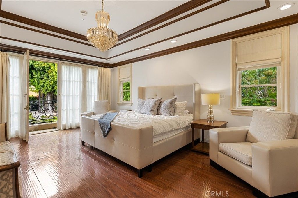 Bedroom, Chandelier, Interior, Recessed Lighting, Wood Texture Flooring