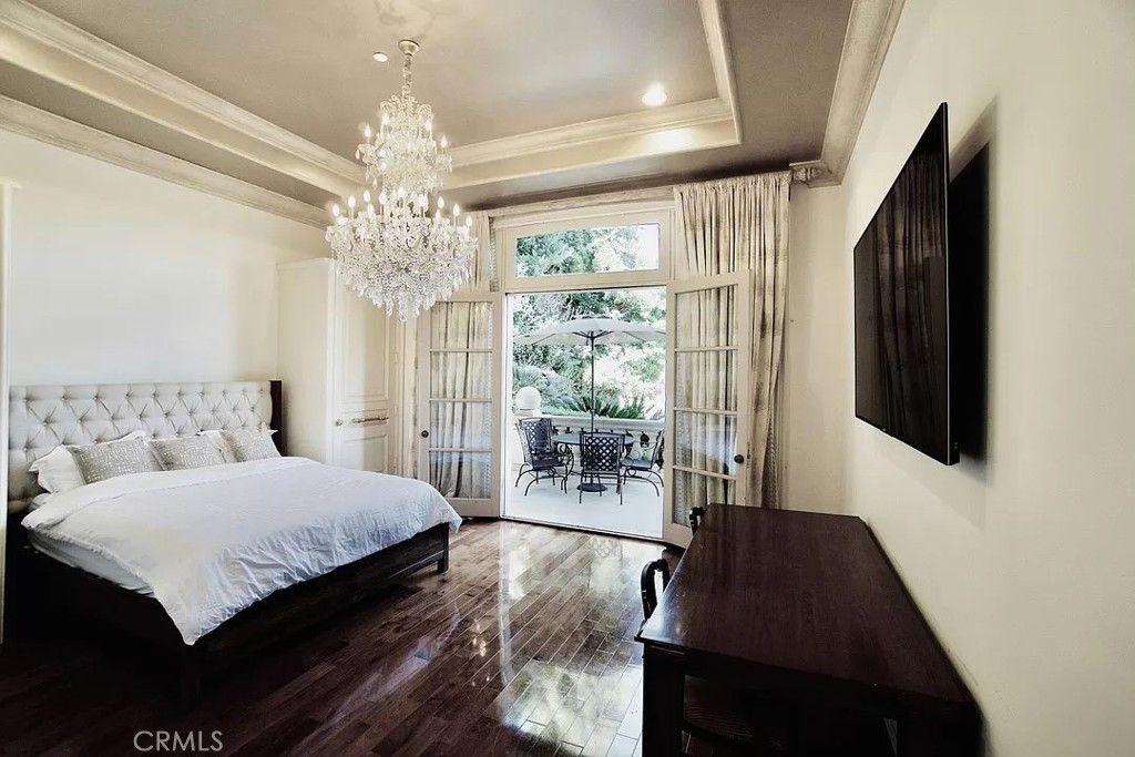 Bedroom, Chandelier, Interior, Recessed Lighting, Wood Texture Flooring