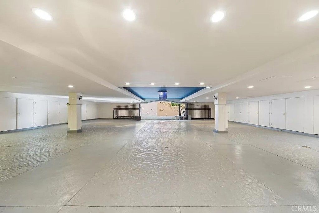 Interior, Recessed Lighting