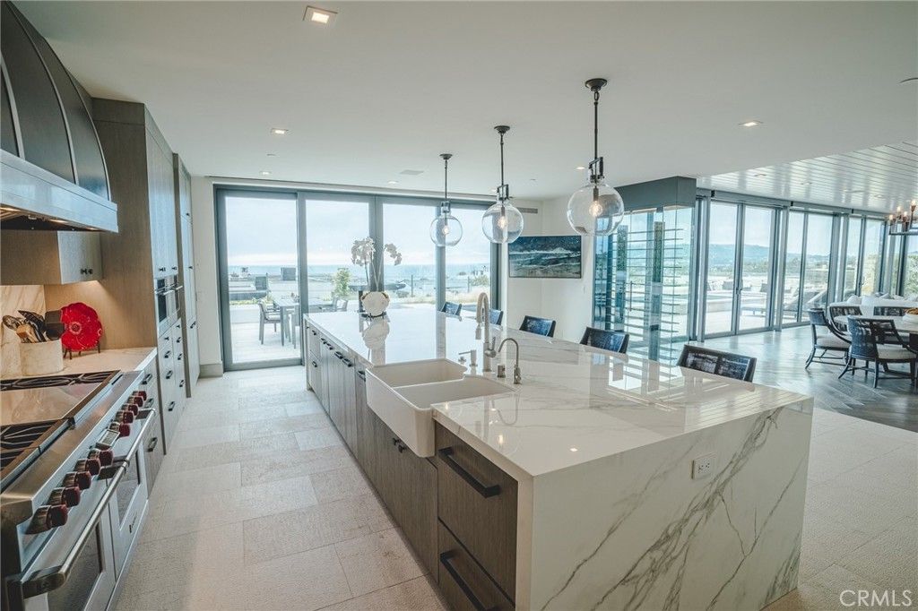 Chandelier, Dining room, Interior, Kitchen, Pendant Lights, Recessed Lighting, Stainless Steel Appliances, Water