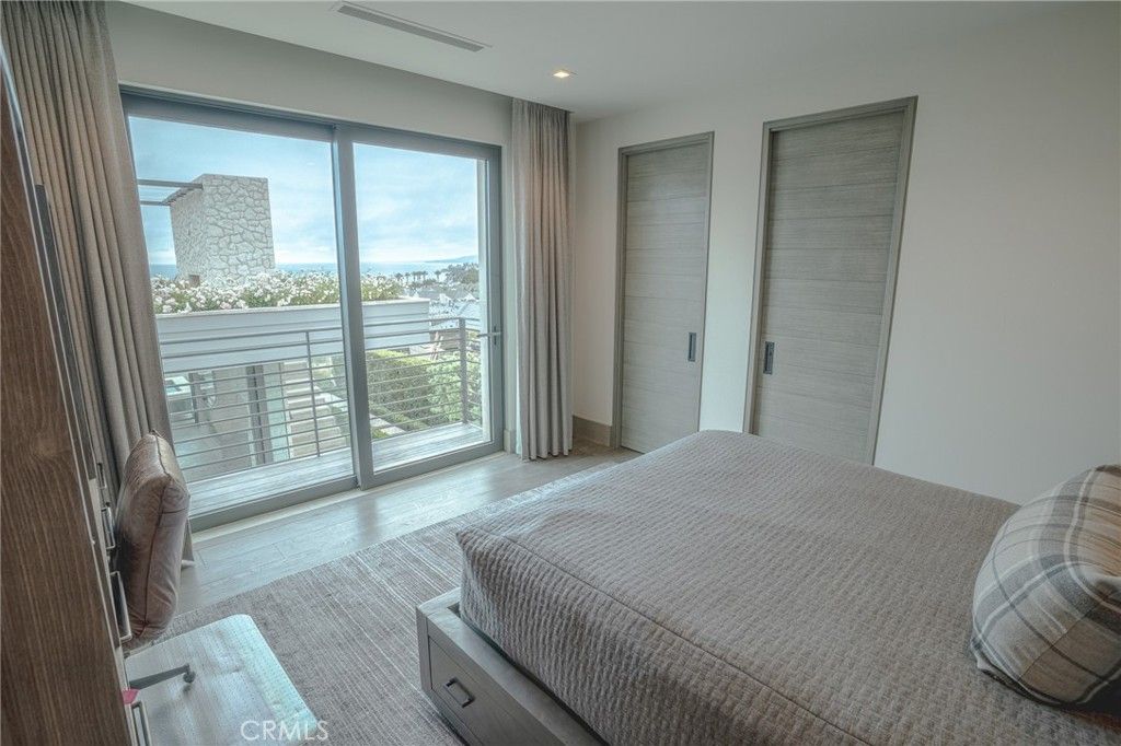 Bedroom, Interior, Recessed Lighting, Water, Wood Texture Flooring