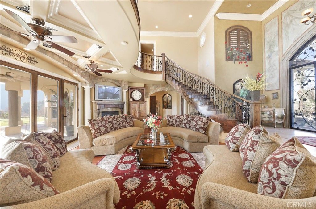 Fireplace, Interior, Living room, Recessed Lighting