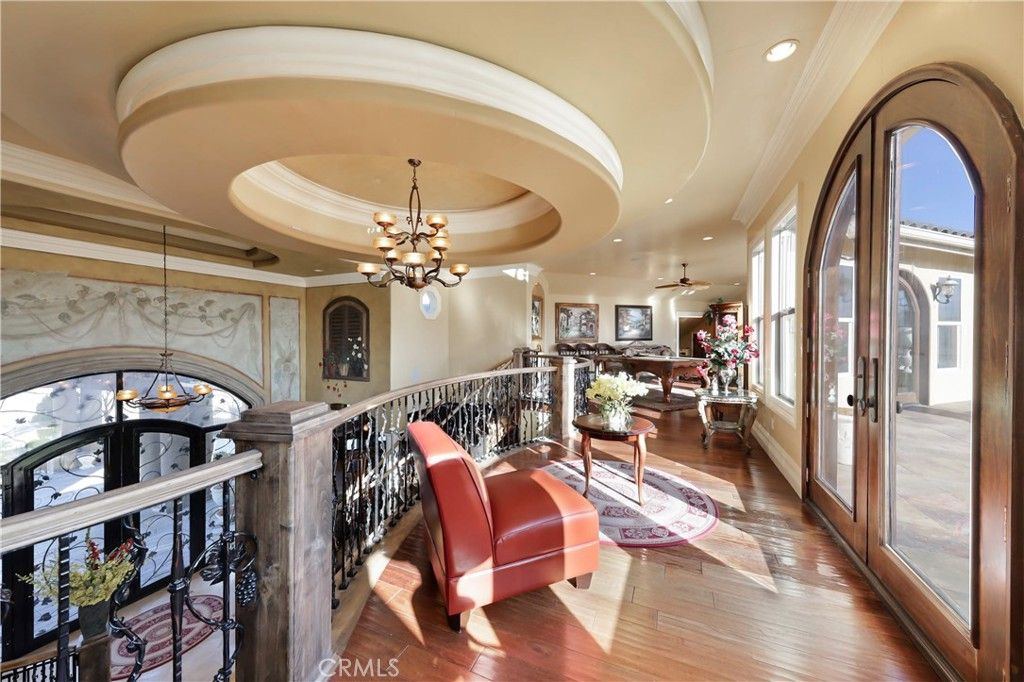 Chandelier, Interior, Recessed Lighting, Wood Texture Flooring
