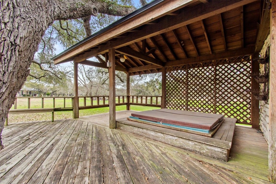 Exterior, Hot Tub