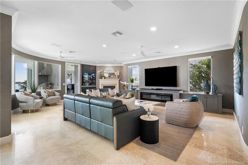 Fireplace, Interior, Living room, Recessed Lighting