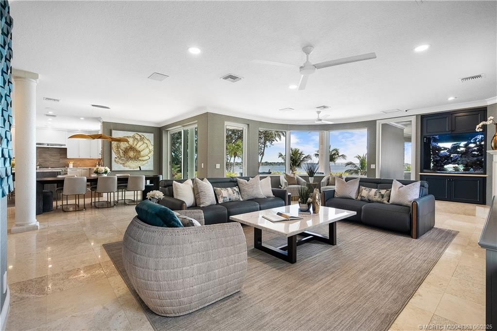Dining room, Interior, Kitchen, Living room, Recessed Lighting