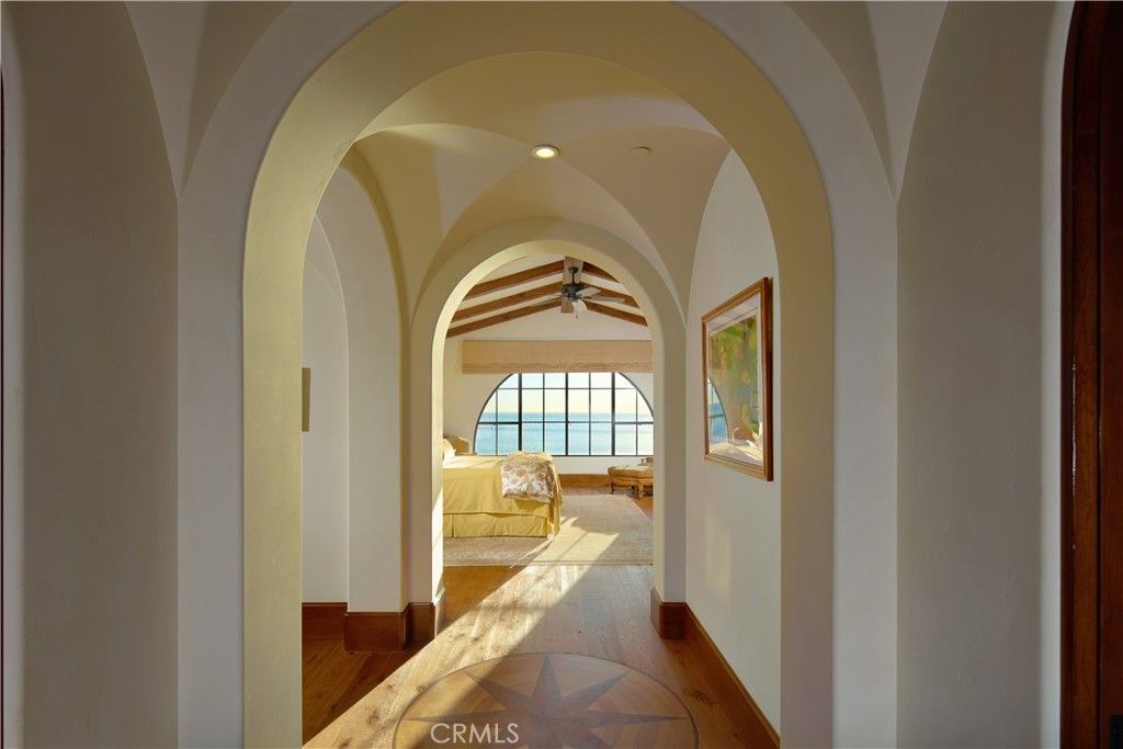 Bedroom, Interior, Water, Wood Texture Flooring