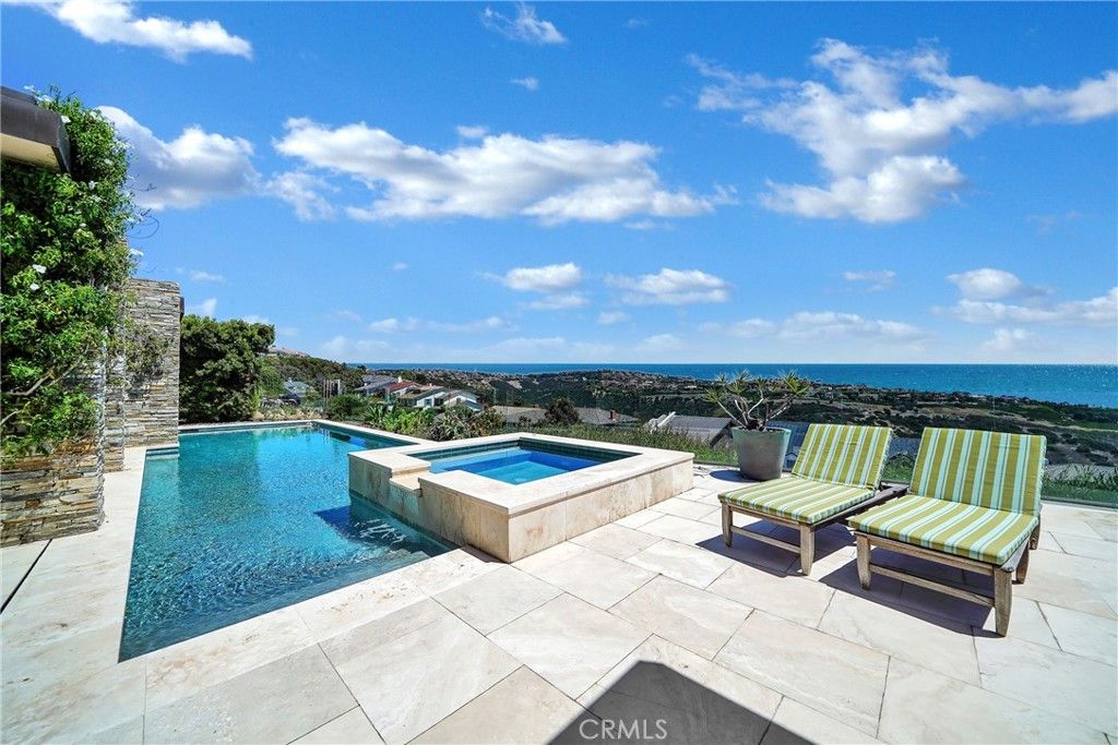 Exterior, Pool, Water
