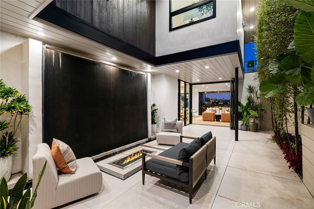 Fireplace, Interior, Living room, Recessed Lighting